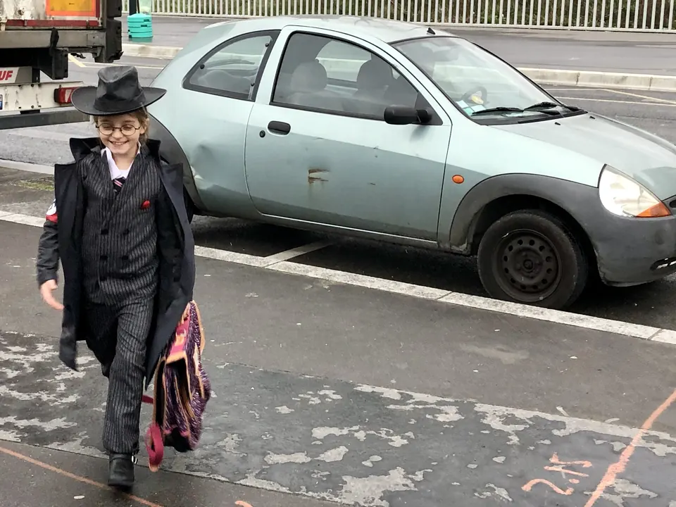 Manon Maindivide on the set of My Daughter, the Hero as La fille - photo 2
