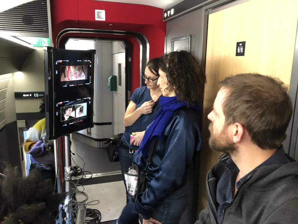Manon Maindivide on the set of the commercial SNCF Inoui - photo 3