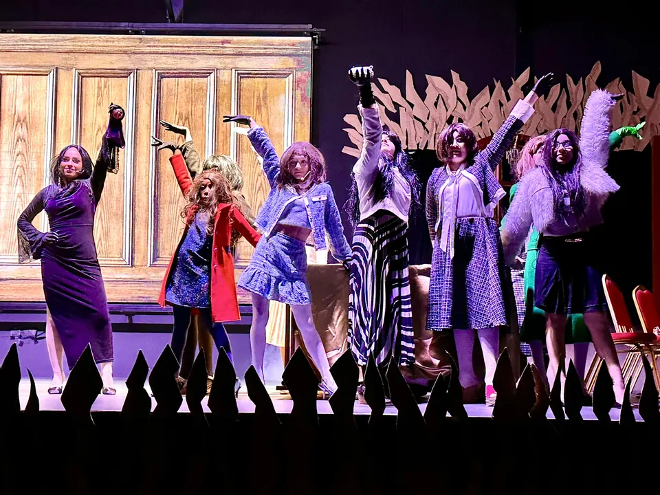 Manon Maindivide performing in The Witches as Lead ensemble - photo 5