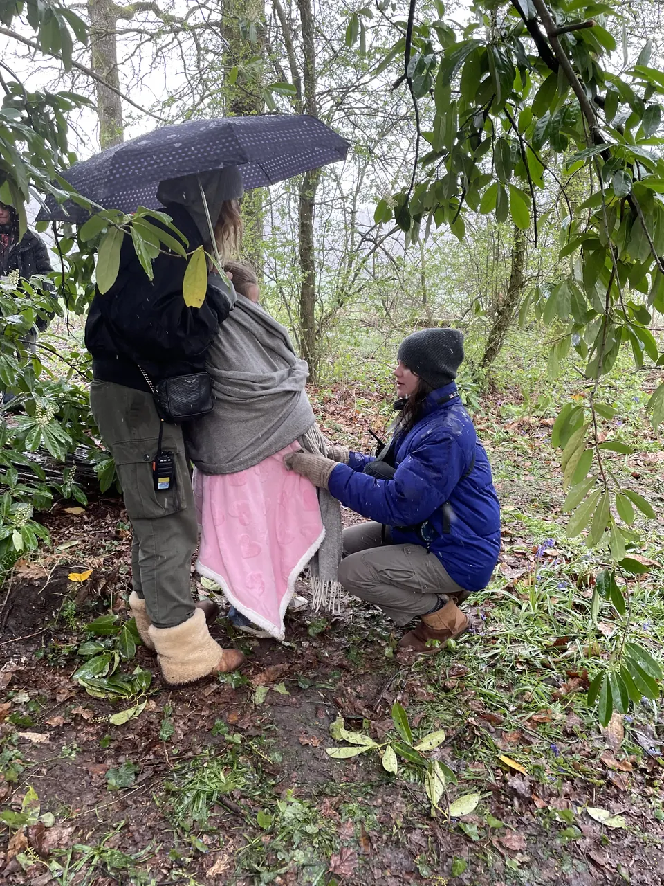 Manon Maindivide on the set of Wirings as Fleur - photo 2